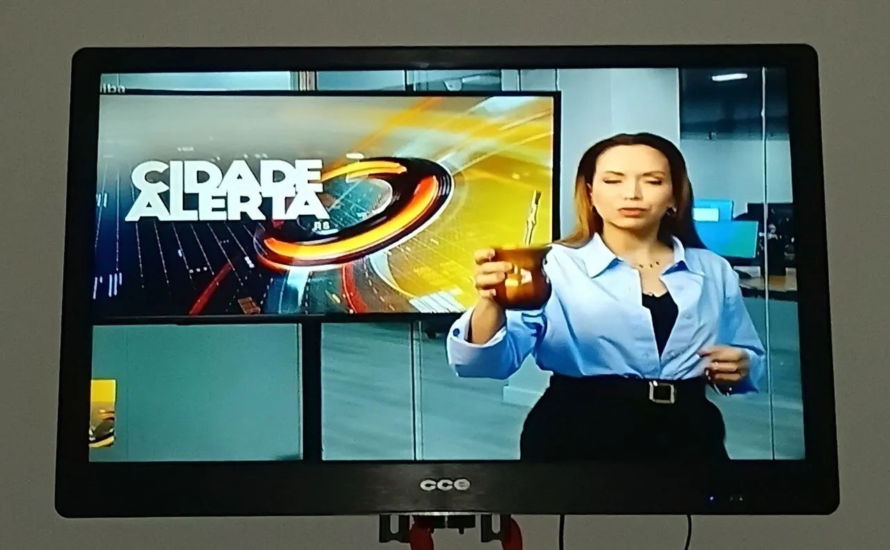 Televisão 32 Polegadas CONVERSOR DIGITAL INTEGRADO 
