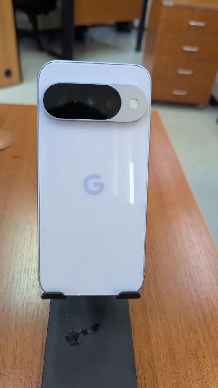 Google Pixel 10 128GB Frost | Estado de Zero (EUA) + Capa Spigen