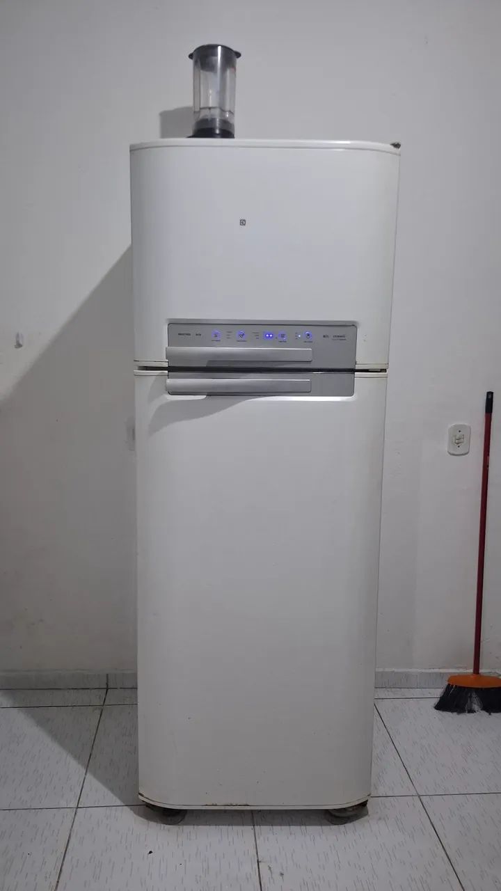 Geladeira com defeito 