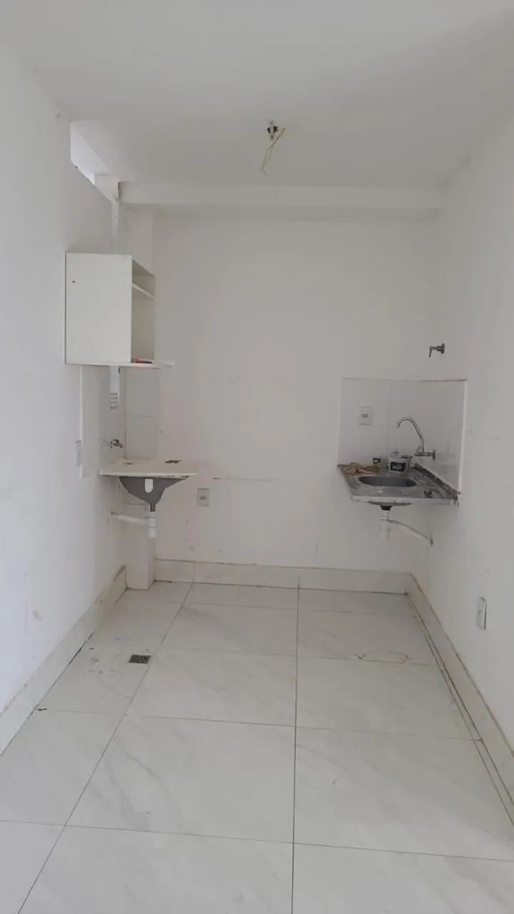 Apartamento com sacada - Ótima localização  - Foto 3