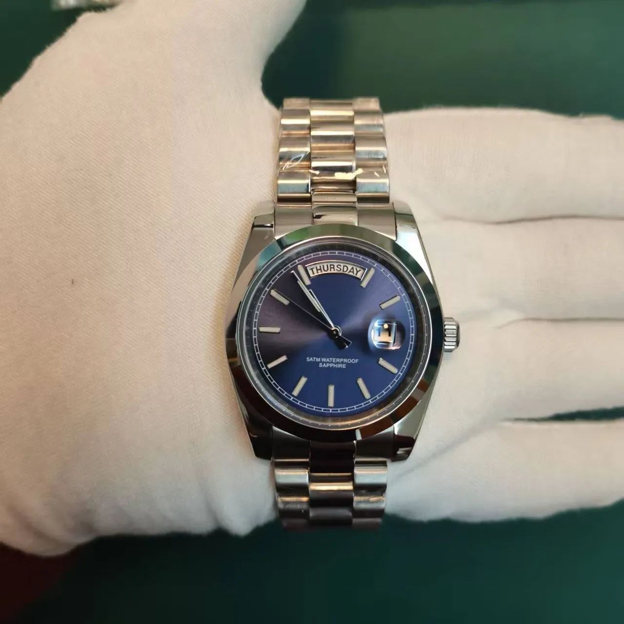 Relógio Aimimo Design estilo Rolex Day-Date - Foto 4