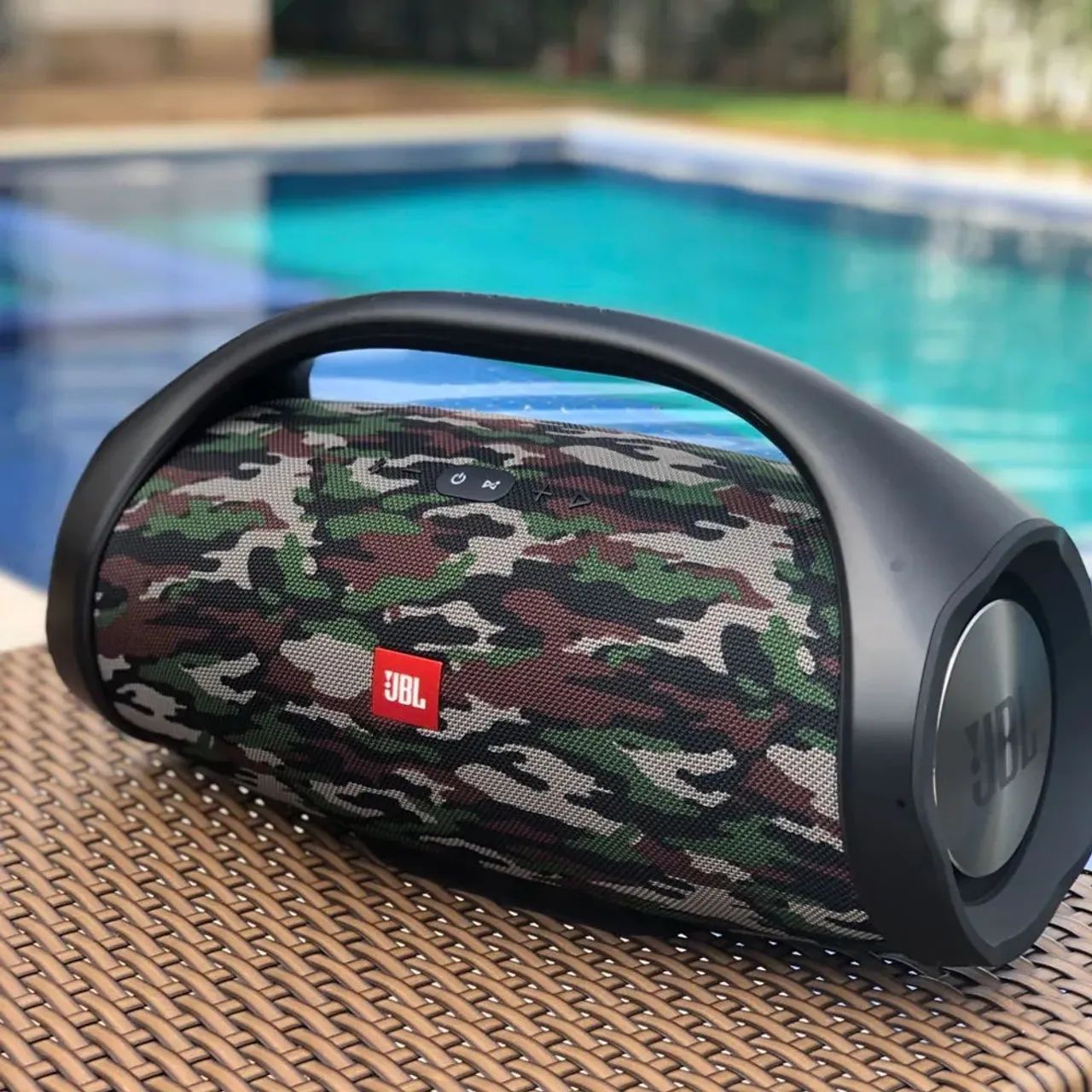 JBL BOMBOX 1