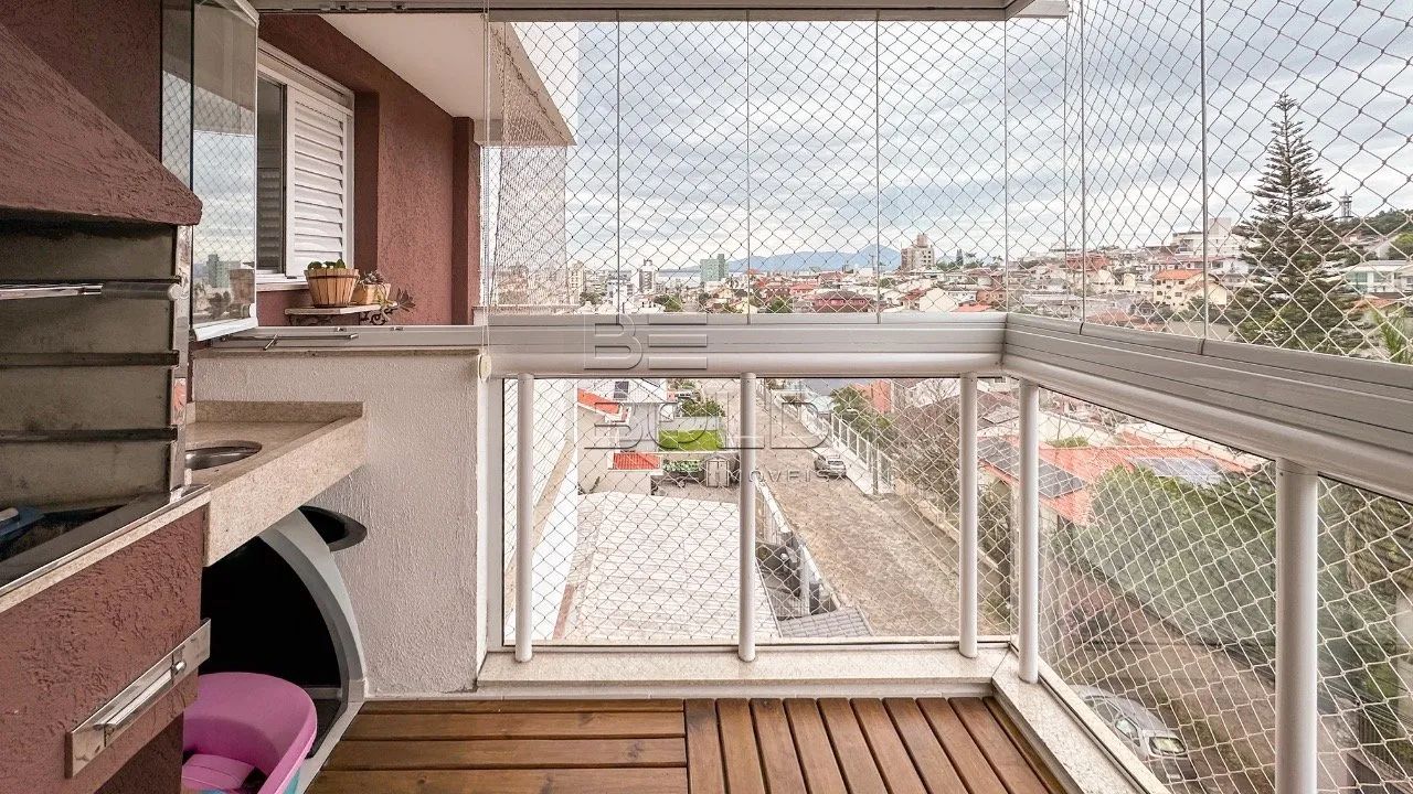 Apartamento com vista mar em Coqueiros