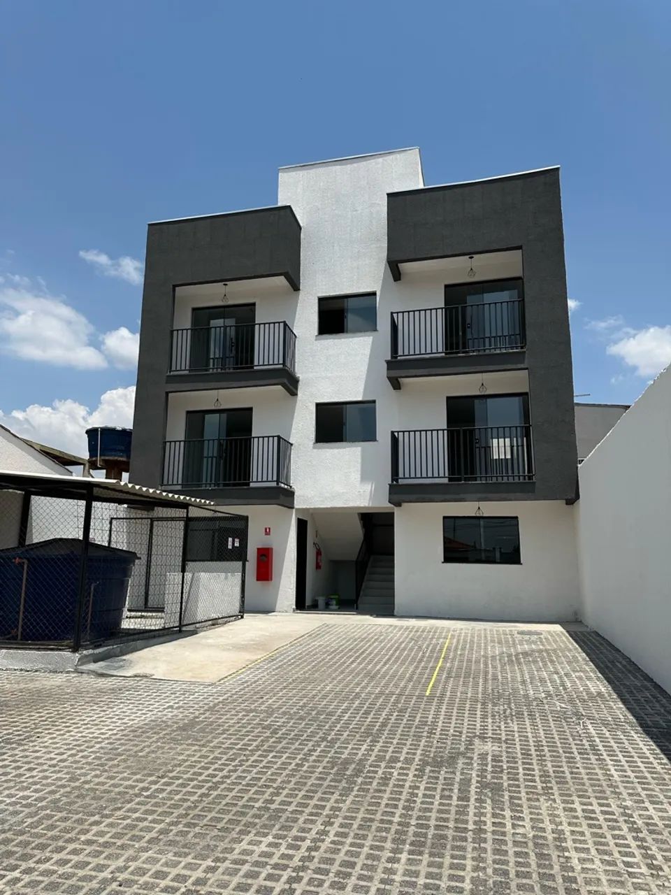 APARTAMENTO COM GARAGEM