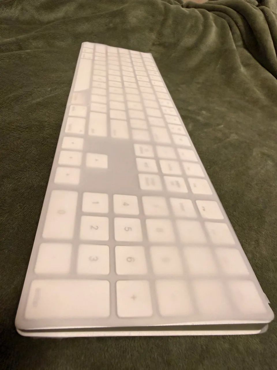 Apple Magic Keyboard com teclado numérico - Foto 4