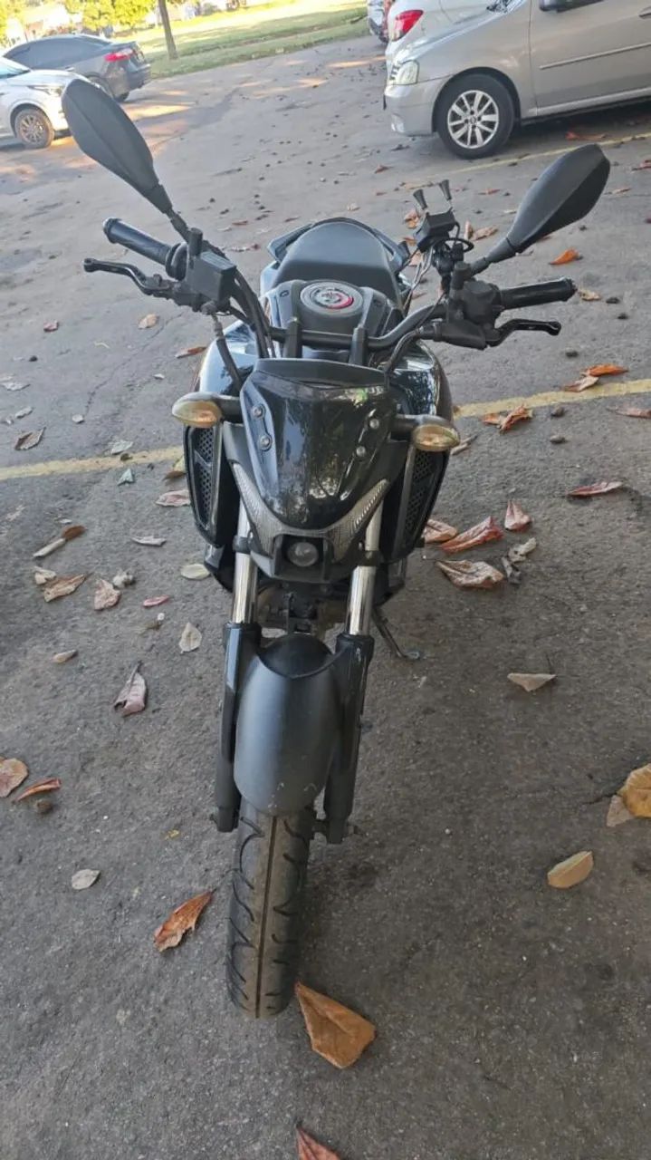 FZ 15  - Foto 2