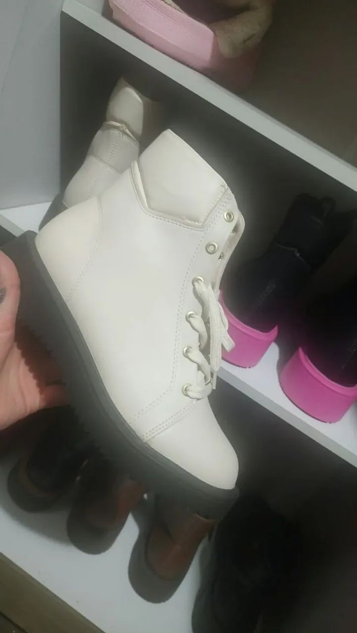Botas moleca a venda  - Foto 2