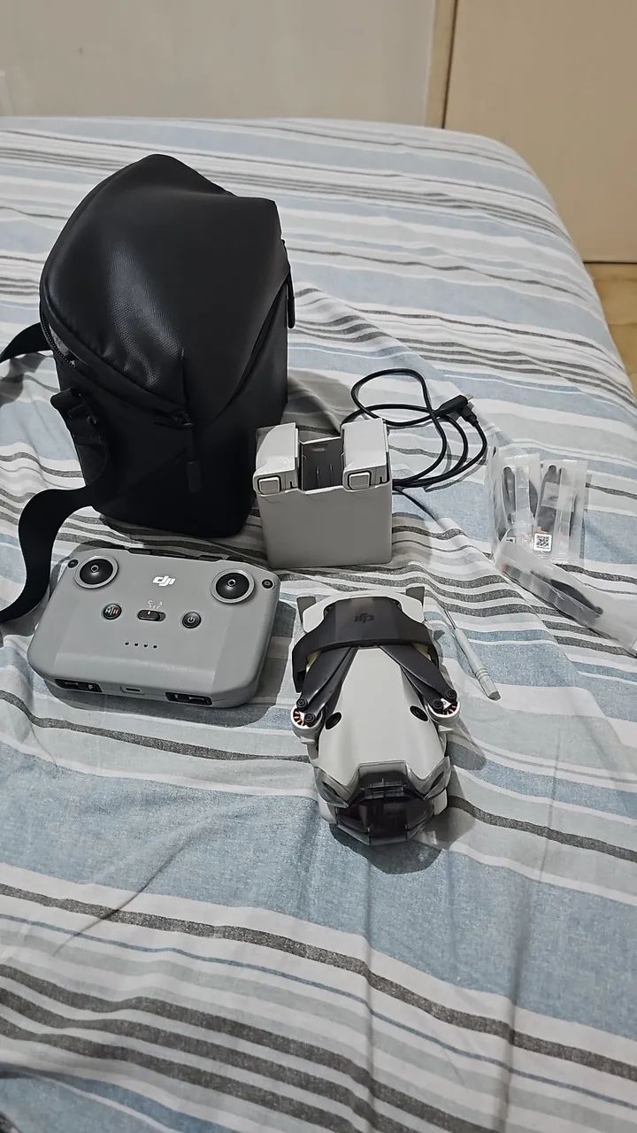 Dji mini 4 pro fly more plus