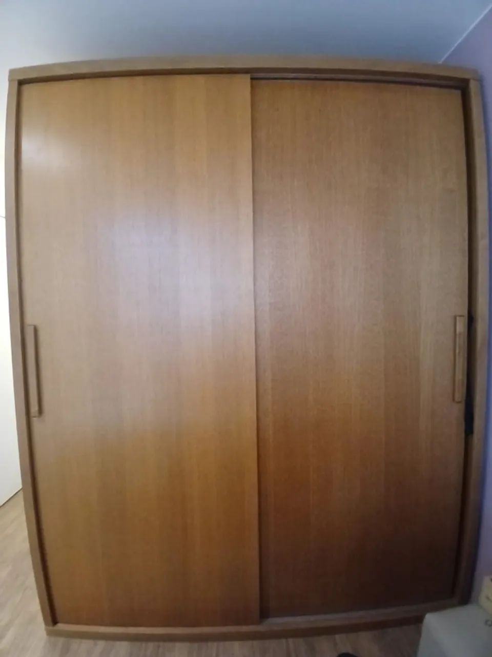 Guarda Roupa de Madeira