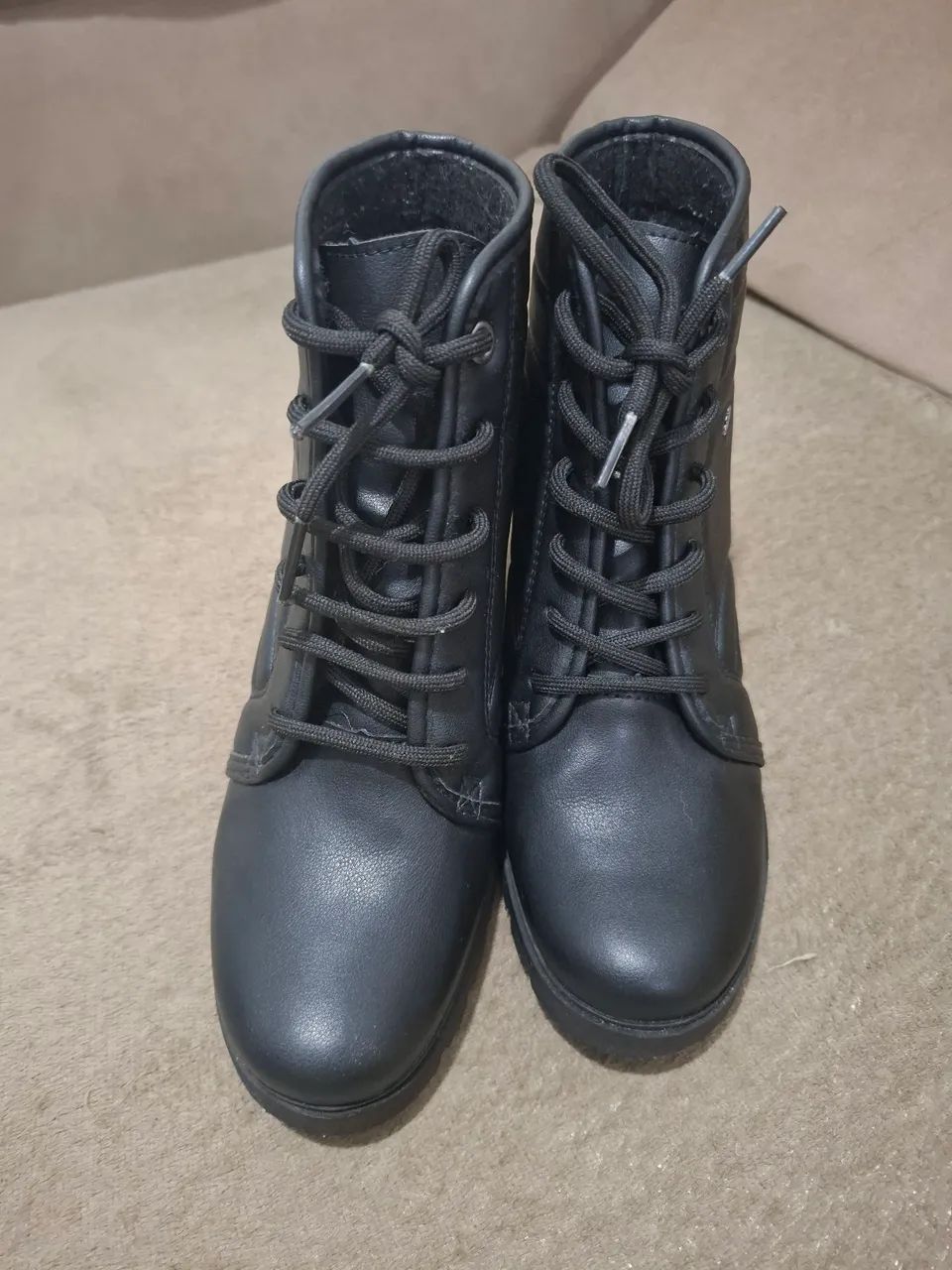 Bota feminina - Foto 2
