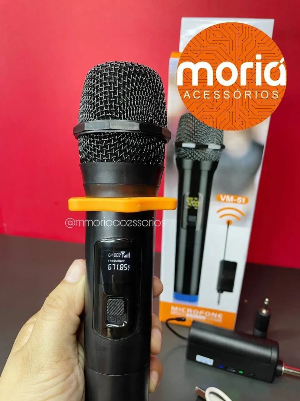 Microfone Sem Fio Wireless com Receptor Recarregável Dinâmico Display Digital  - Foto 4