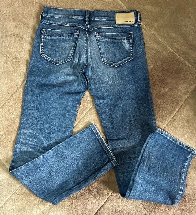 calça jeans feminina Diesel - original - Foto 2