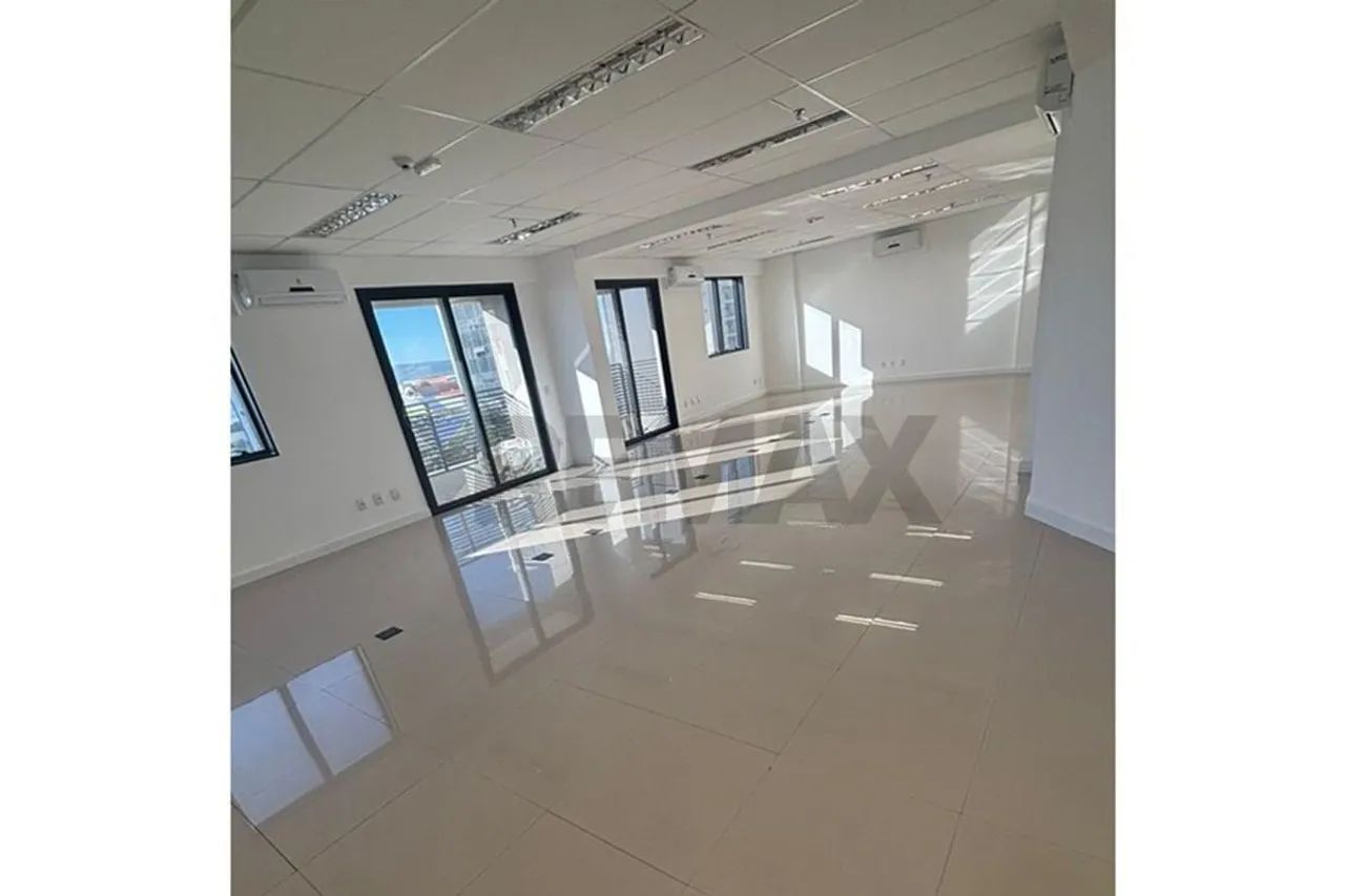 Andar corporativo 336 m2 Paraue Campolim