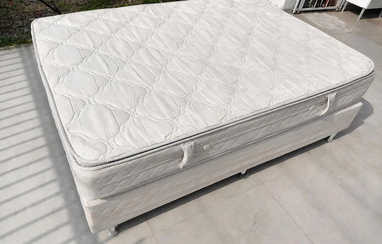Cama box casal