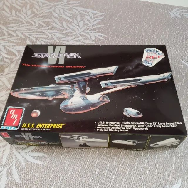KIT modelo da nave U.S.S. Enterprise, AMT/ERTL