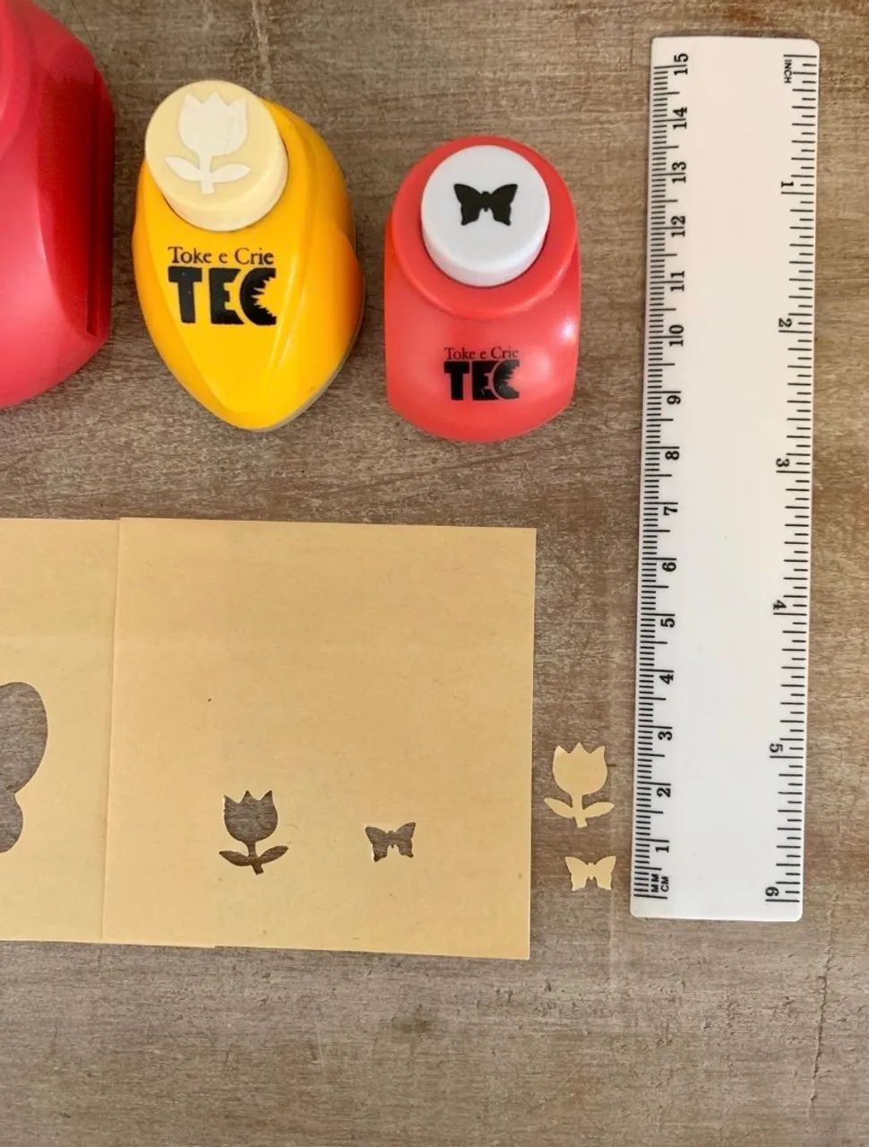 3 furadores para scrapbooking- 2 modelos de borboleta s 1 de flor  - Foto 4