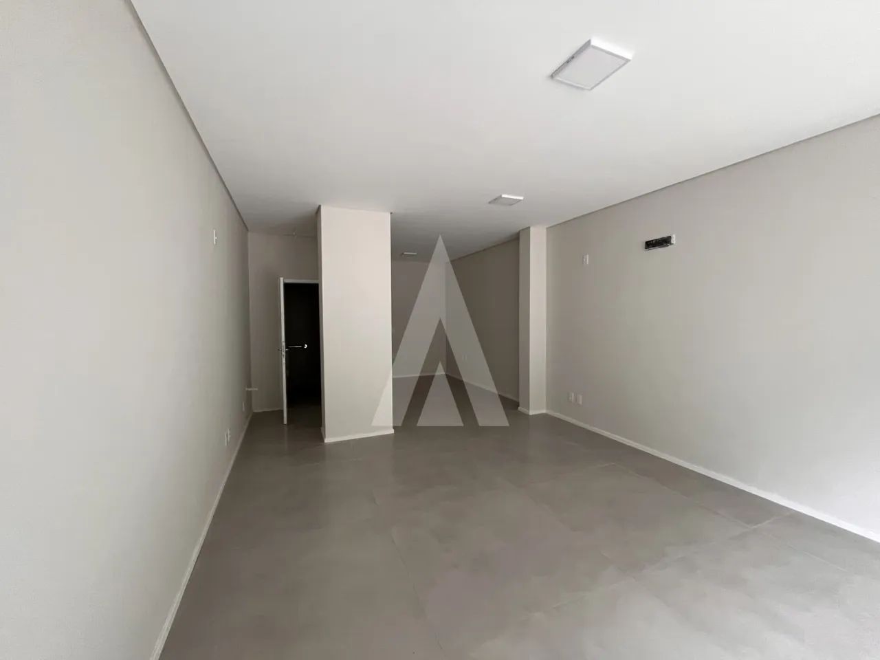 Espaço comercial em Costa e Silva, Joinville, com 36,81 m² - Foto 4