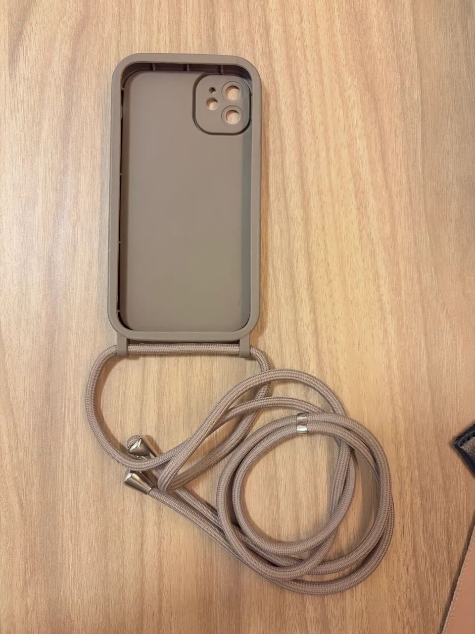 Vendo Capinha de celular IPhone 11 - Foto 2