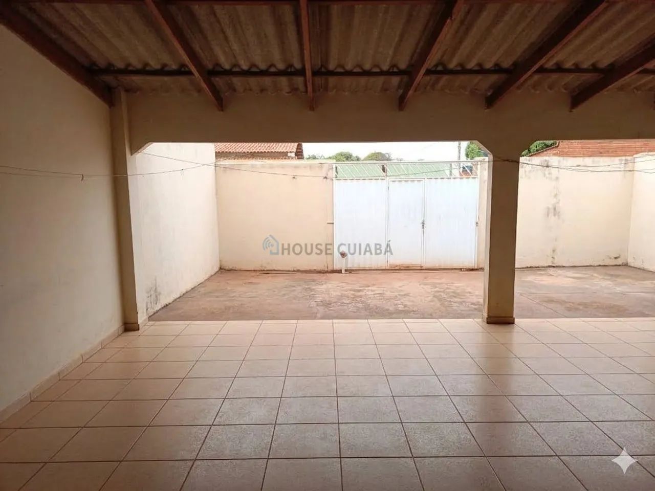 Vendo  casa de esquina bairro serra dourada  Cuiabá/MT - Foto 3