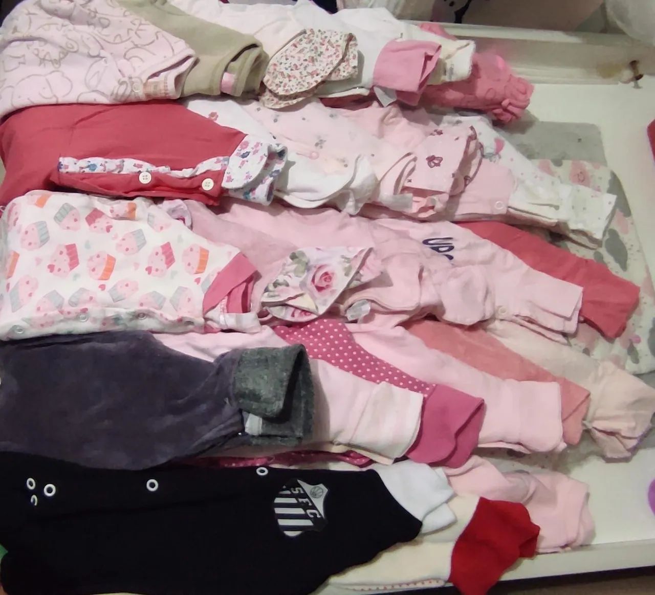 Lote 69 peças Roupas bebê menina 