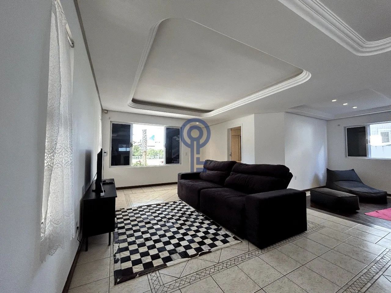 Casa com 3 Suítes, Piscina e Espaço Gourmet | Jurerê - Foto 4