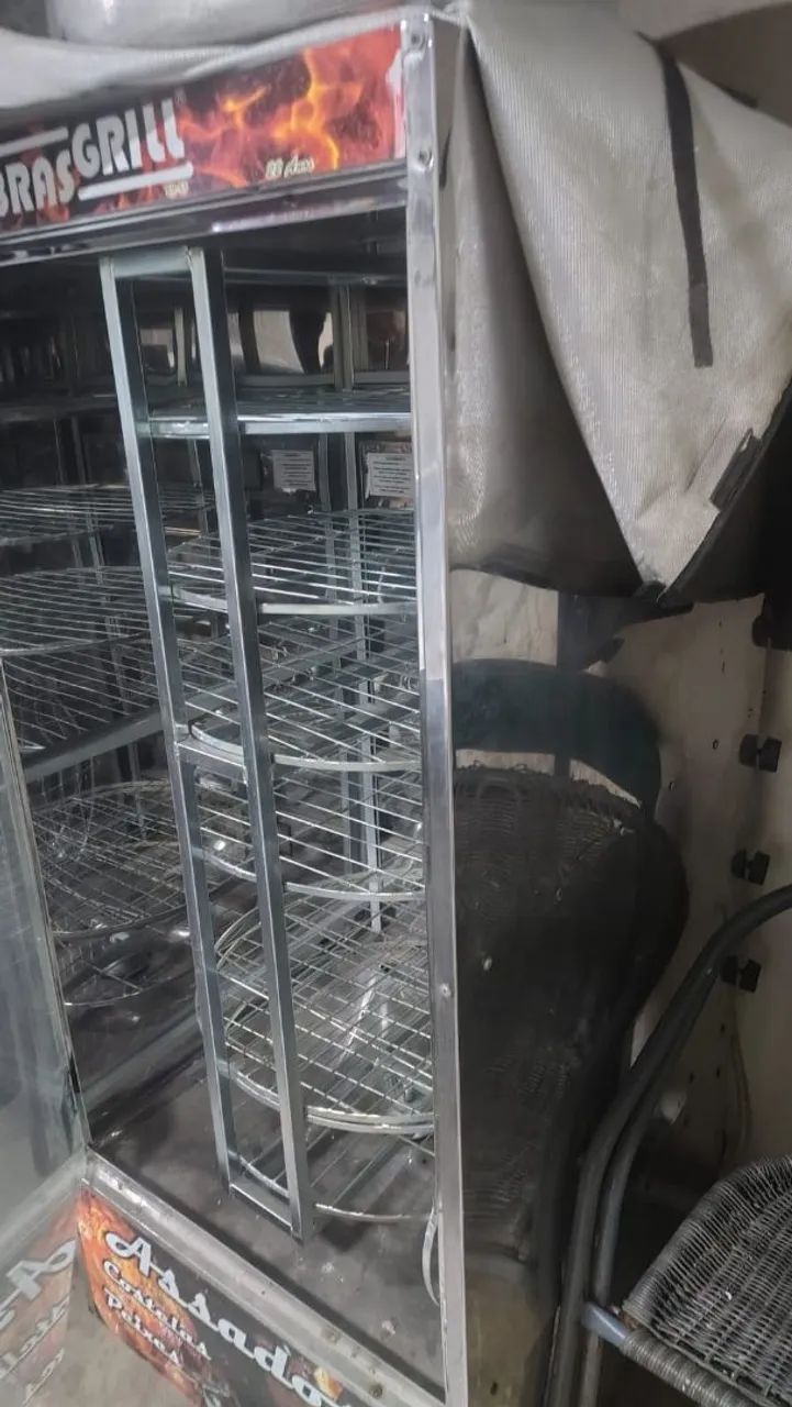 Vendo máquina assar frango e carne  - Foto 2