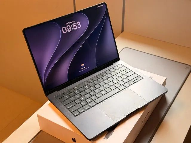 Macbook pro m5 1tb 16gb space black - Foto 2