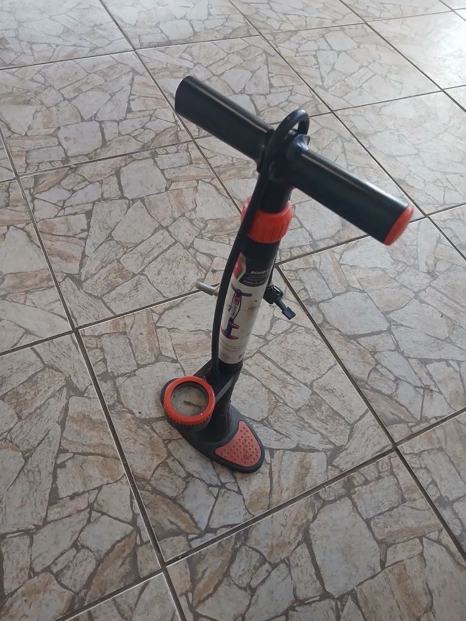 Bomba de ar, com mostrador de libras - Foto 2