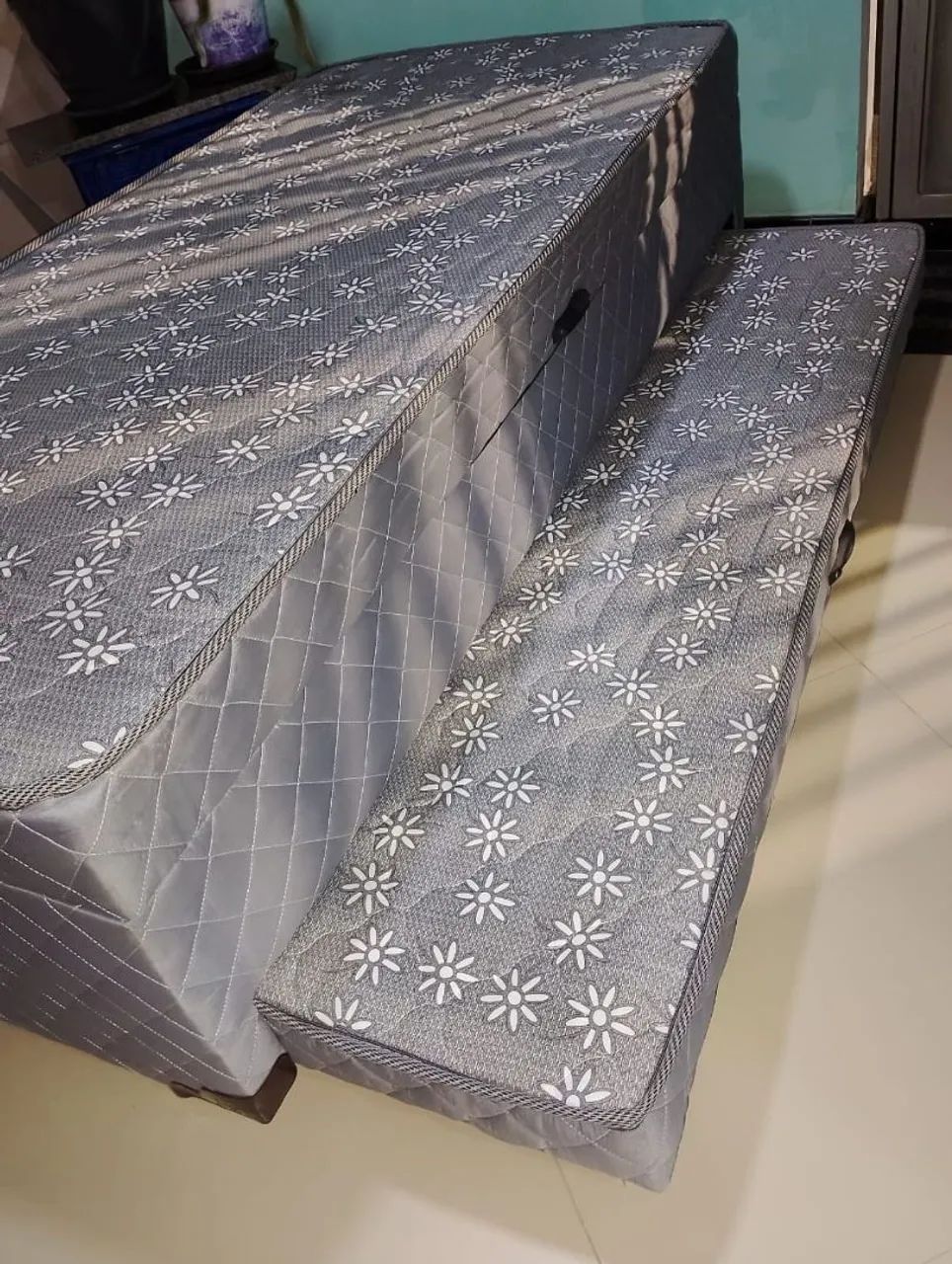 Cama box solteiro com baú e cama auxiliar