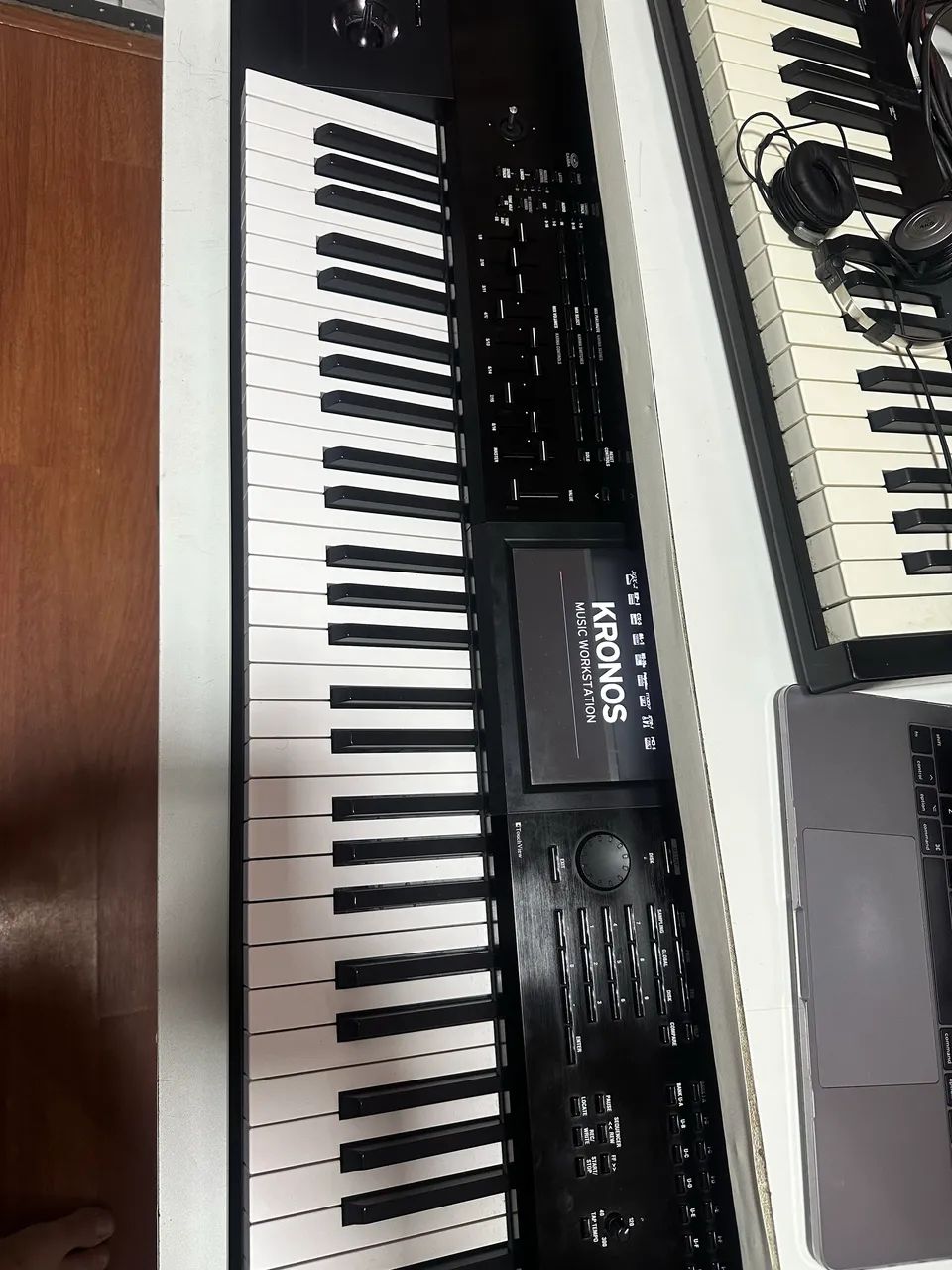 Korg Kronos 2 73  - Foto 4