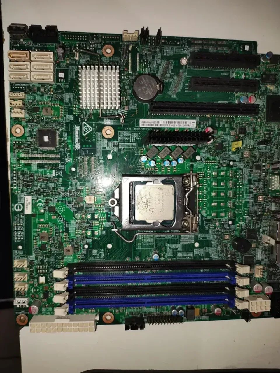 Intel Xeon Sr329 E3-1220 V6 3.00ghz 4core 8mb Cache + Placa (Usado) - Foto 2