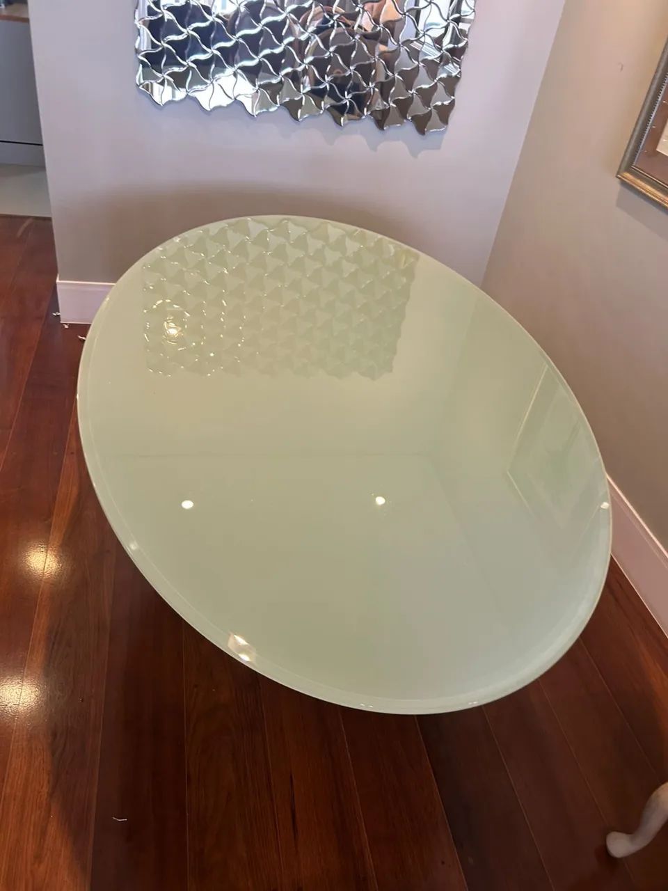 Mesa de jantar grande com tampo de vidro resistente  - Foto 3