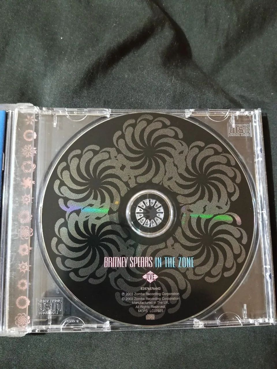 Britney Spears Álbum com Don't Hung Up. - Foto 3