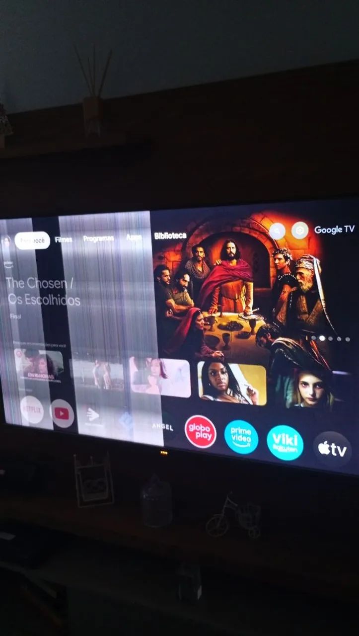 TV TCL 50" QLED com defeito de imagem  - Foto 3