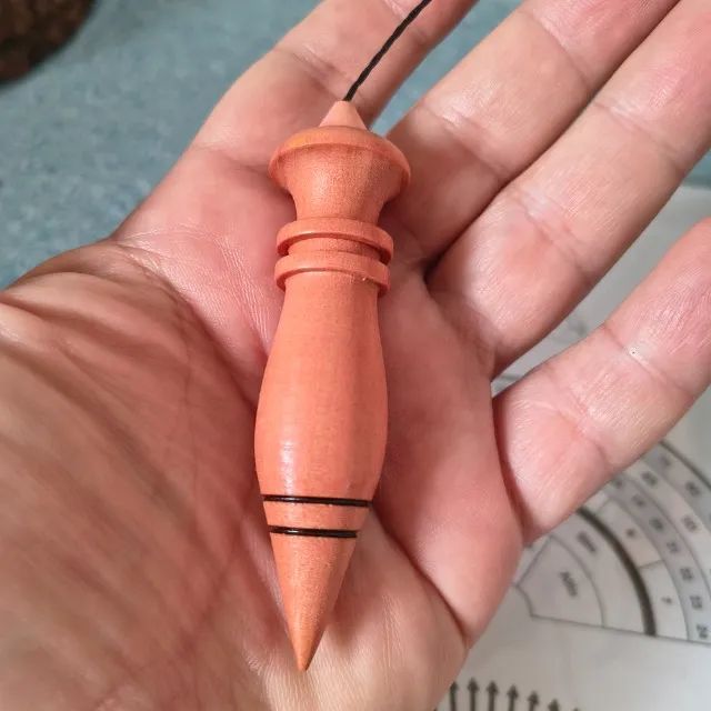 Pêndulo de Madeira com Chumbo Reiki Radiestesia  - Foto 5