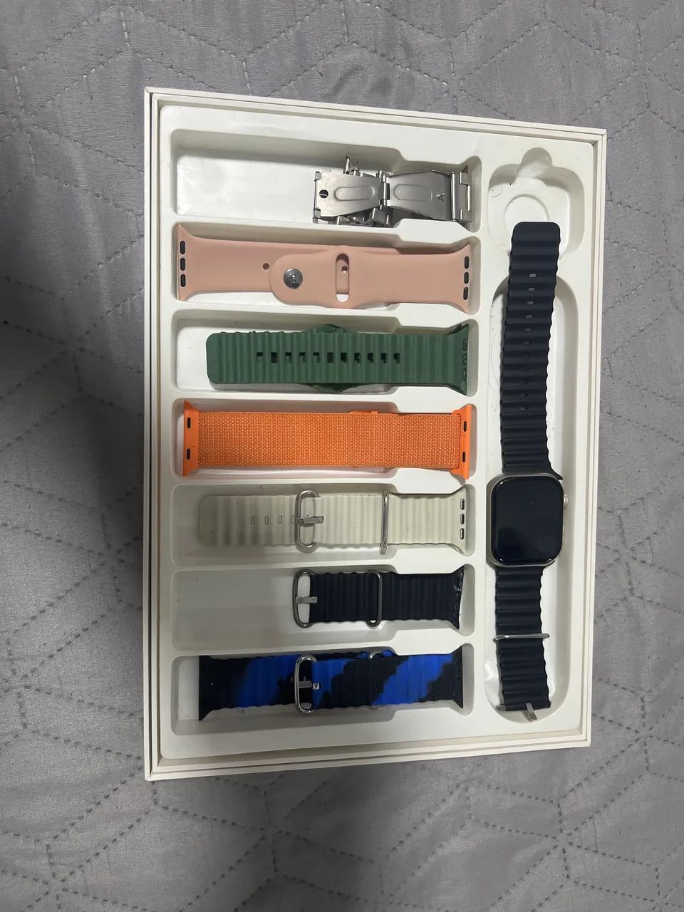 Smart Watch com 7 pulseiras adicionais 