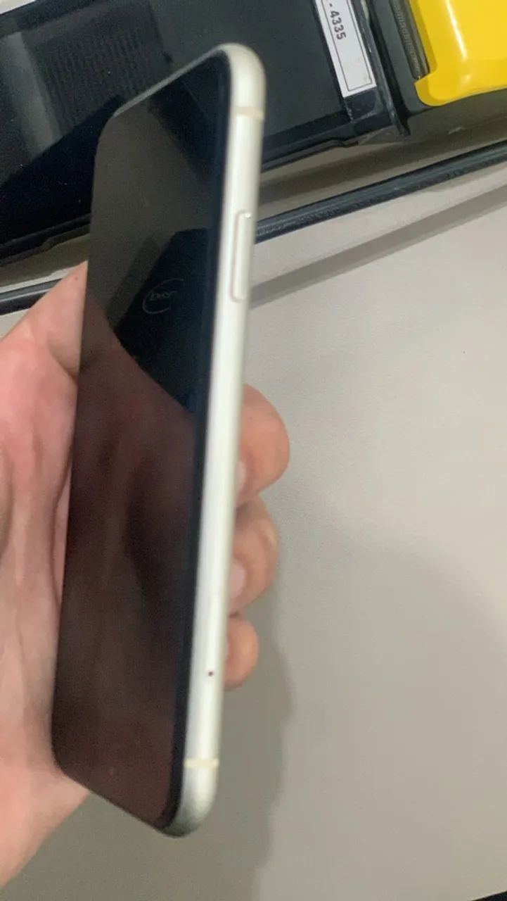 iPhone 11 64g - Foto 2