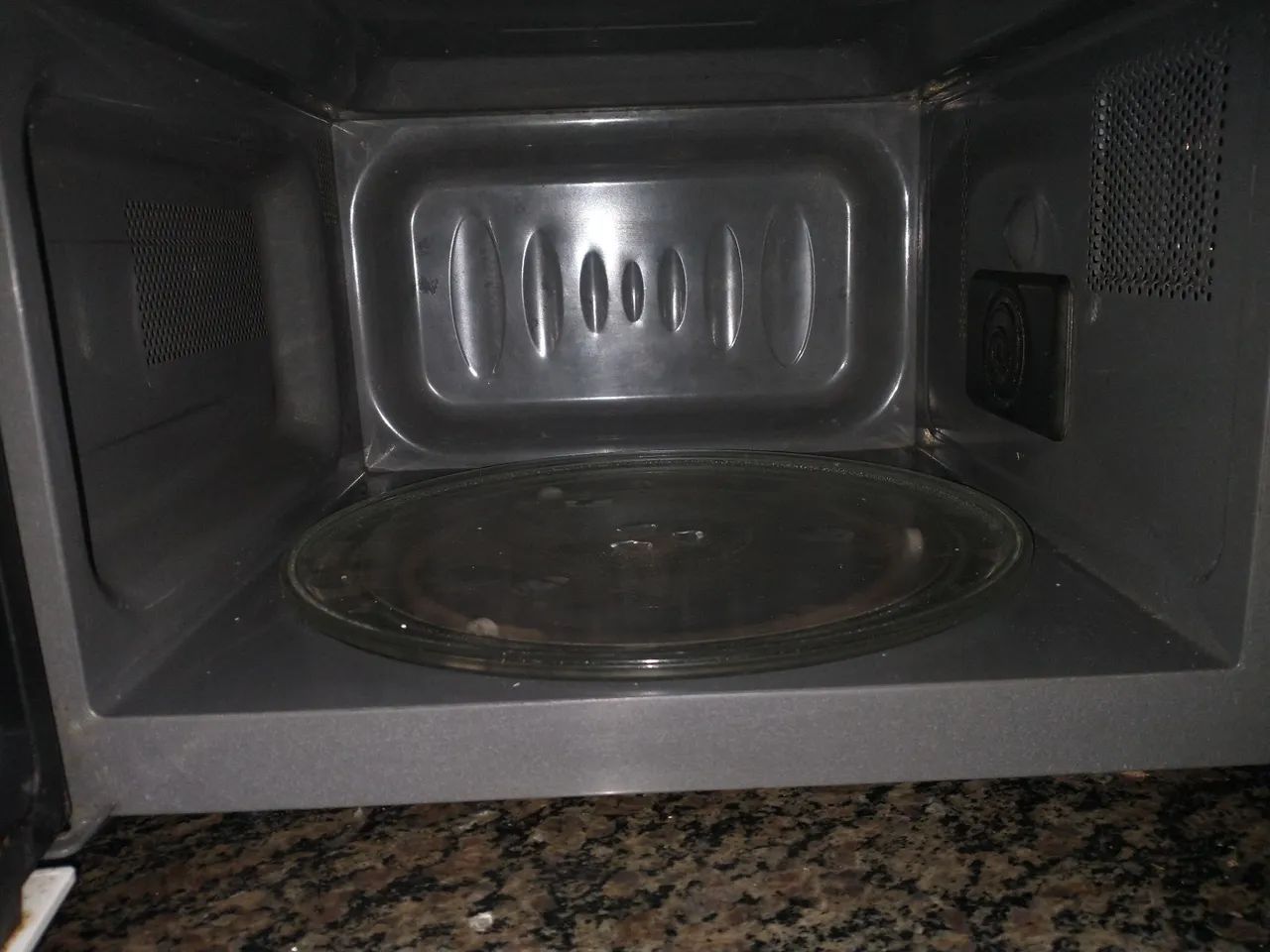Microondas LG 31 litros  - Foto 4