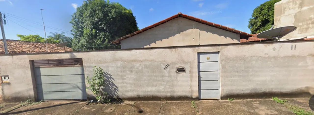 VENDO CASA NO SETOR AEROPORTO - 260 mil