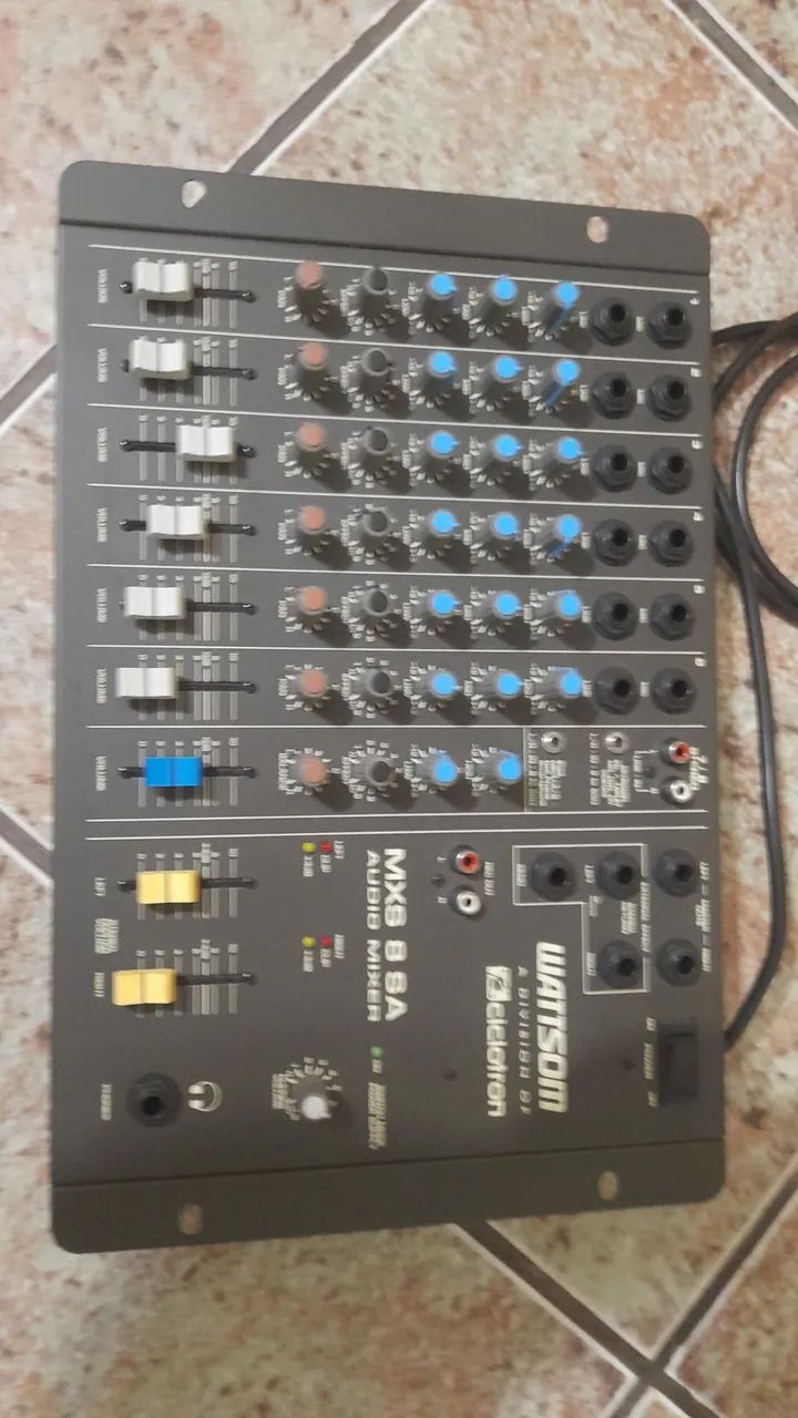 Mesa de som wattsom mxs 8 sa