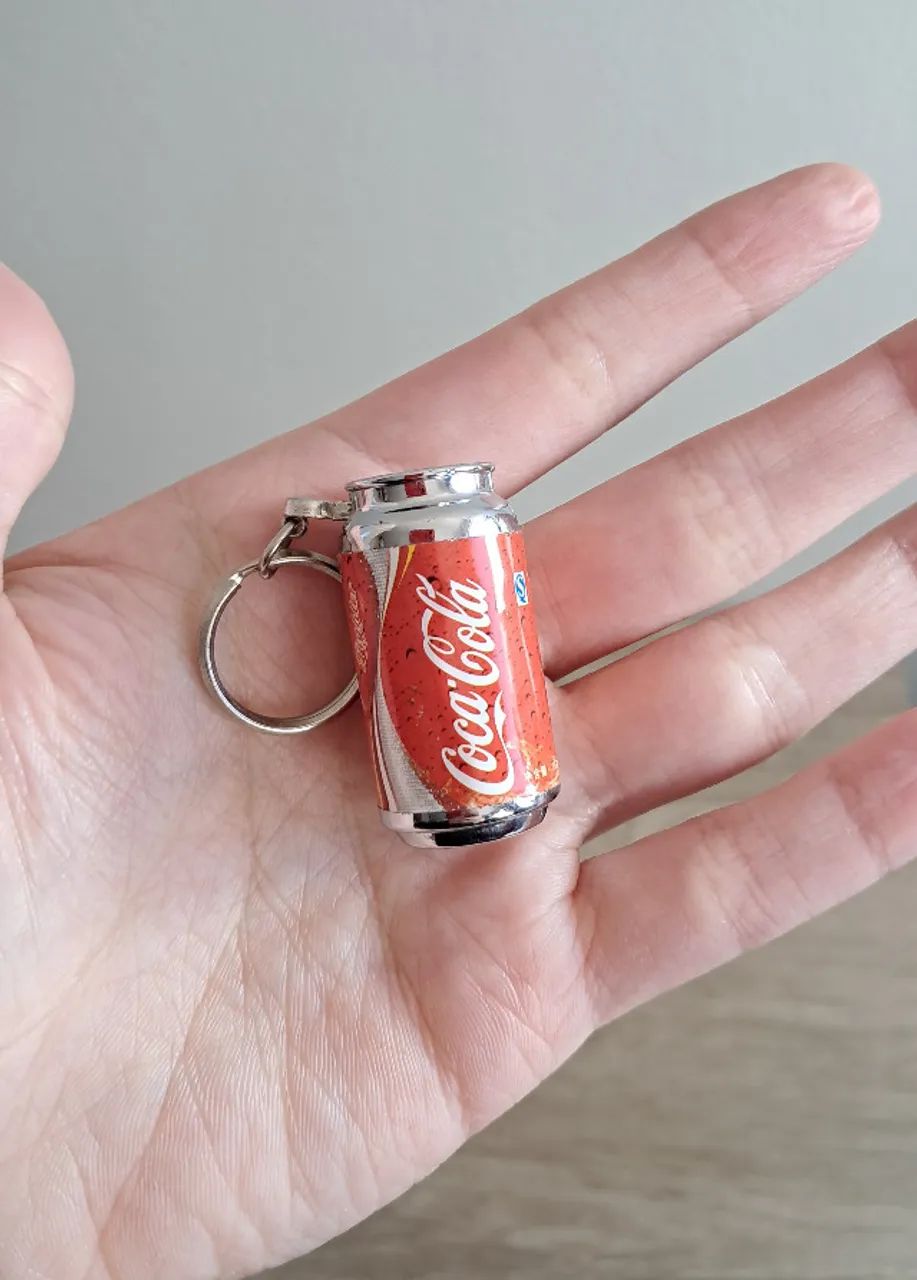 Isqueiro Coca-Cola Latinha Miniatura