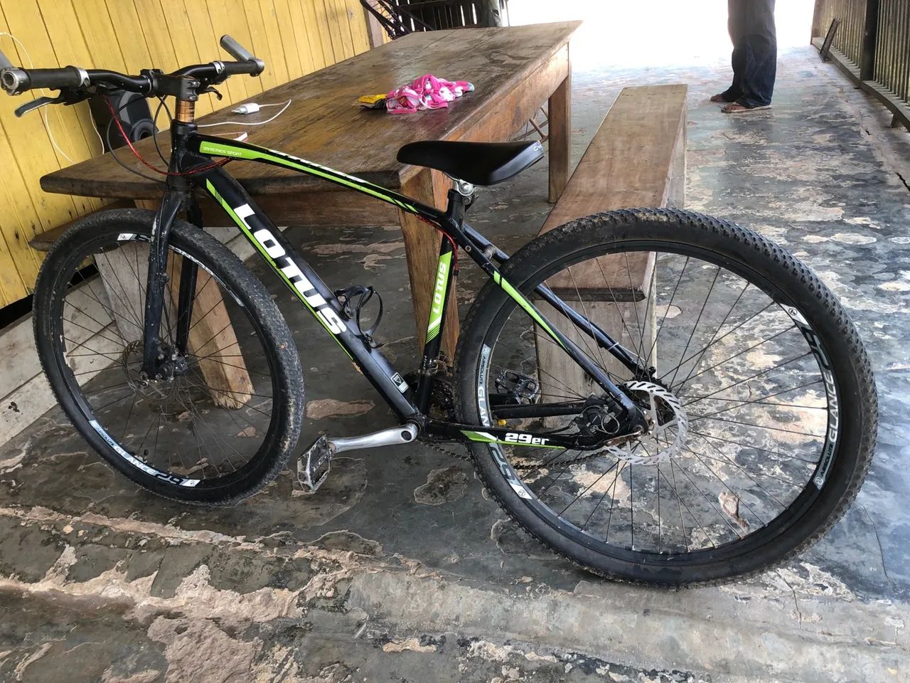 Vende se bicicleta 