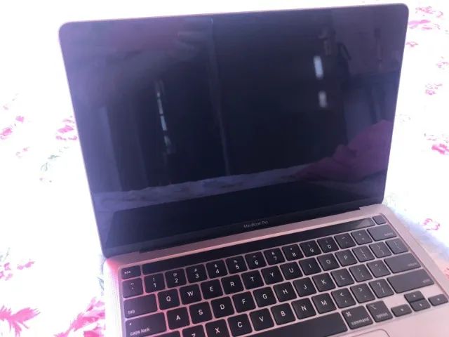 MacBook Pro M2 13'' 2022 8GB 256GB Retina - Ótimo Estado