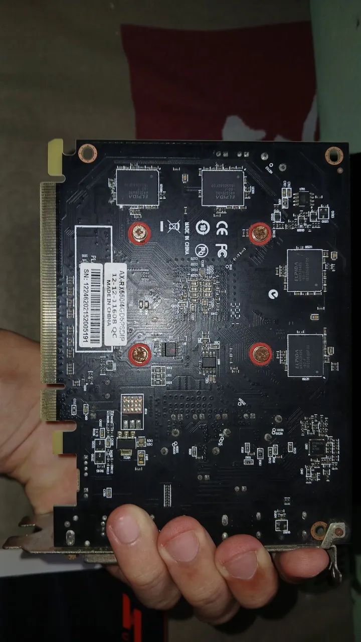 RX 550 4GB COM DEFEITO / PARA REPARO - Foto 3