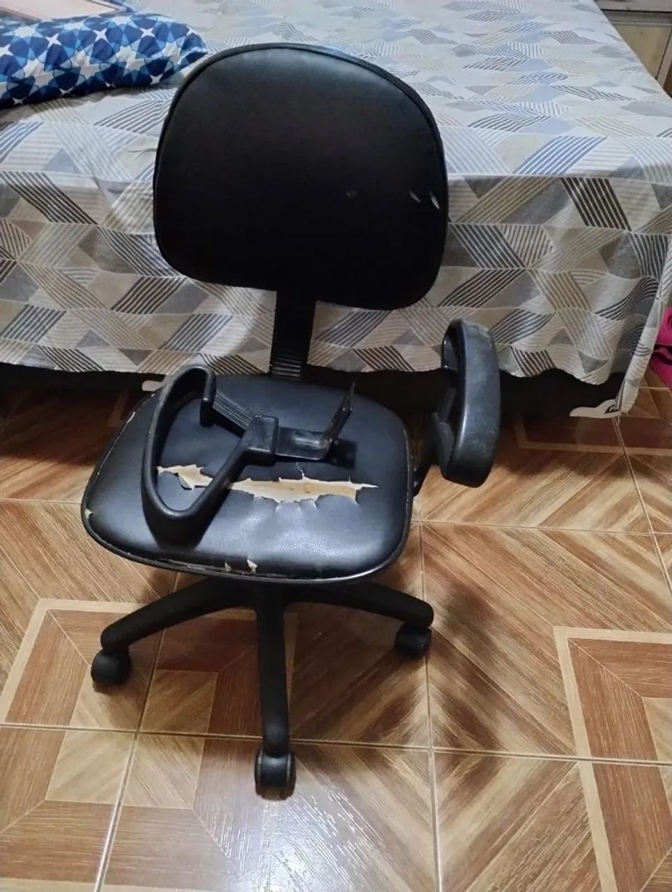 Cadeiras para reforma  - Foto 2