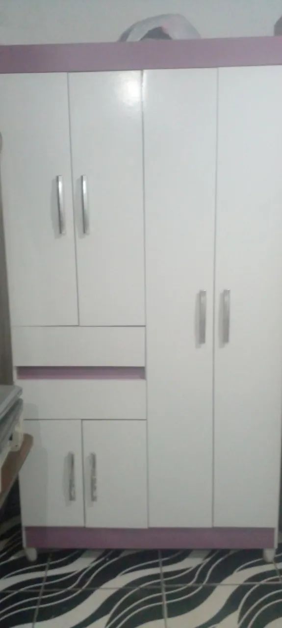 Lindo guarda roupa infantil