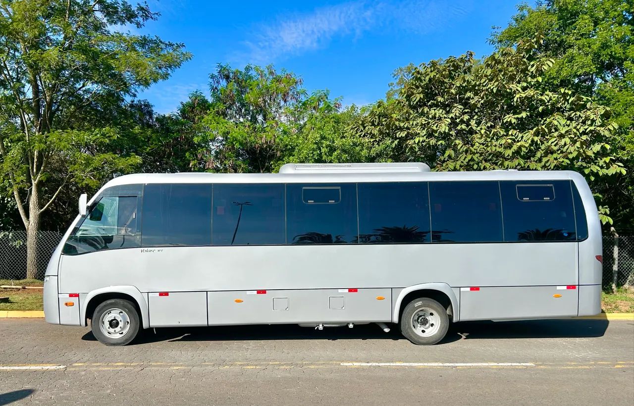 Micro ônibus Marcopolo Volare W9 Executivo com 31 + 2 lugares ano 2017 - Foto 7
