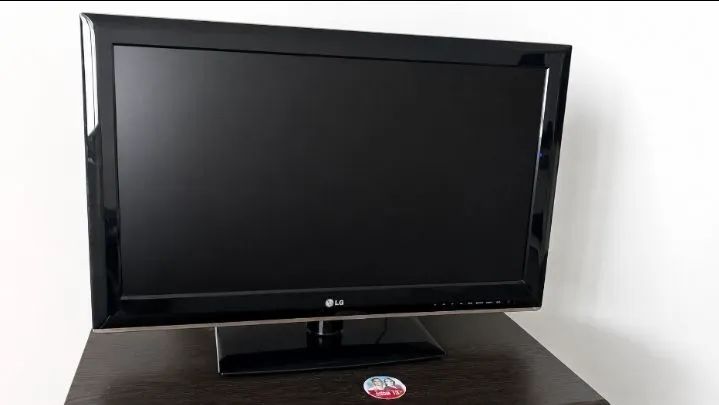 TV LG 32 POLEGADAS EM ÓTIMO ESTADO DE USO