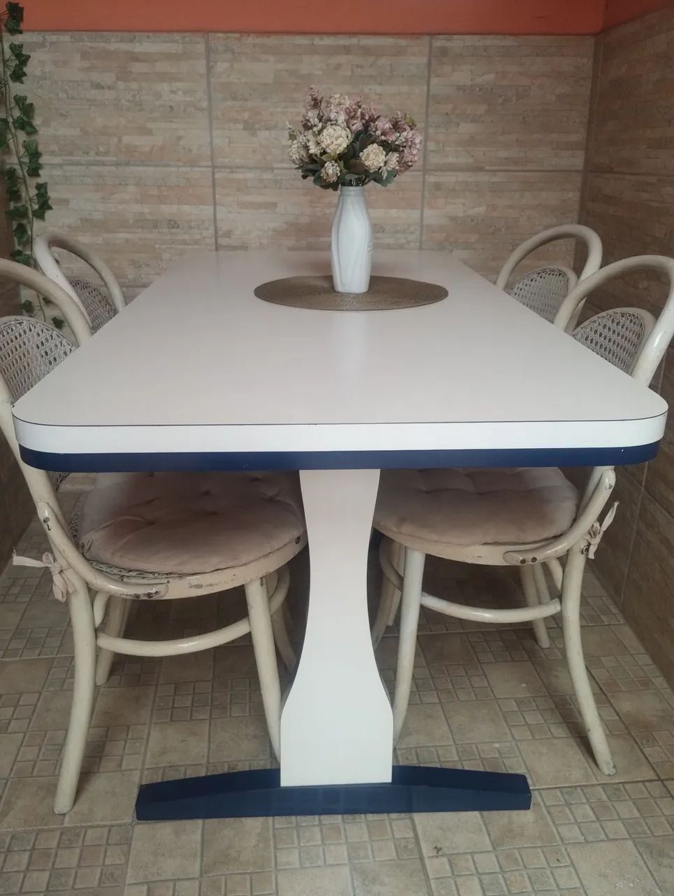 Mesa com 4 cadeiras - Foto 4