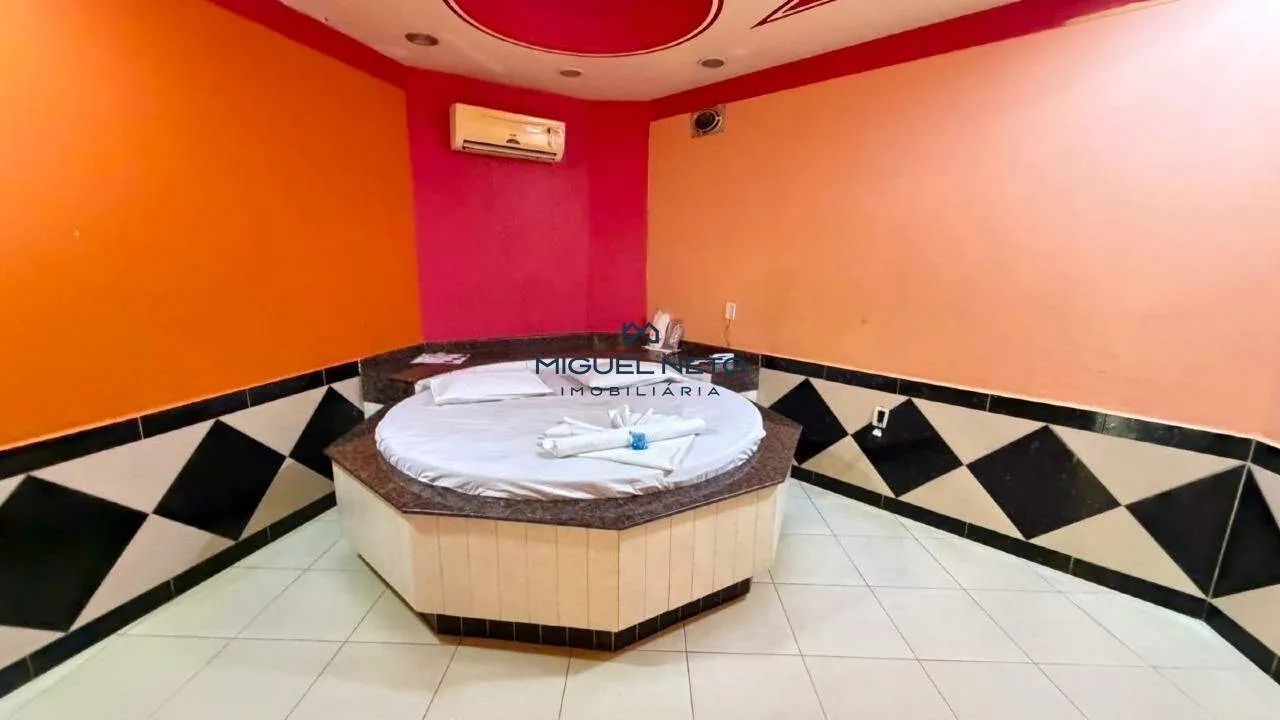 IMÓVEL COMERCIAL COM AMPLO TERRENO. - Foto 4
